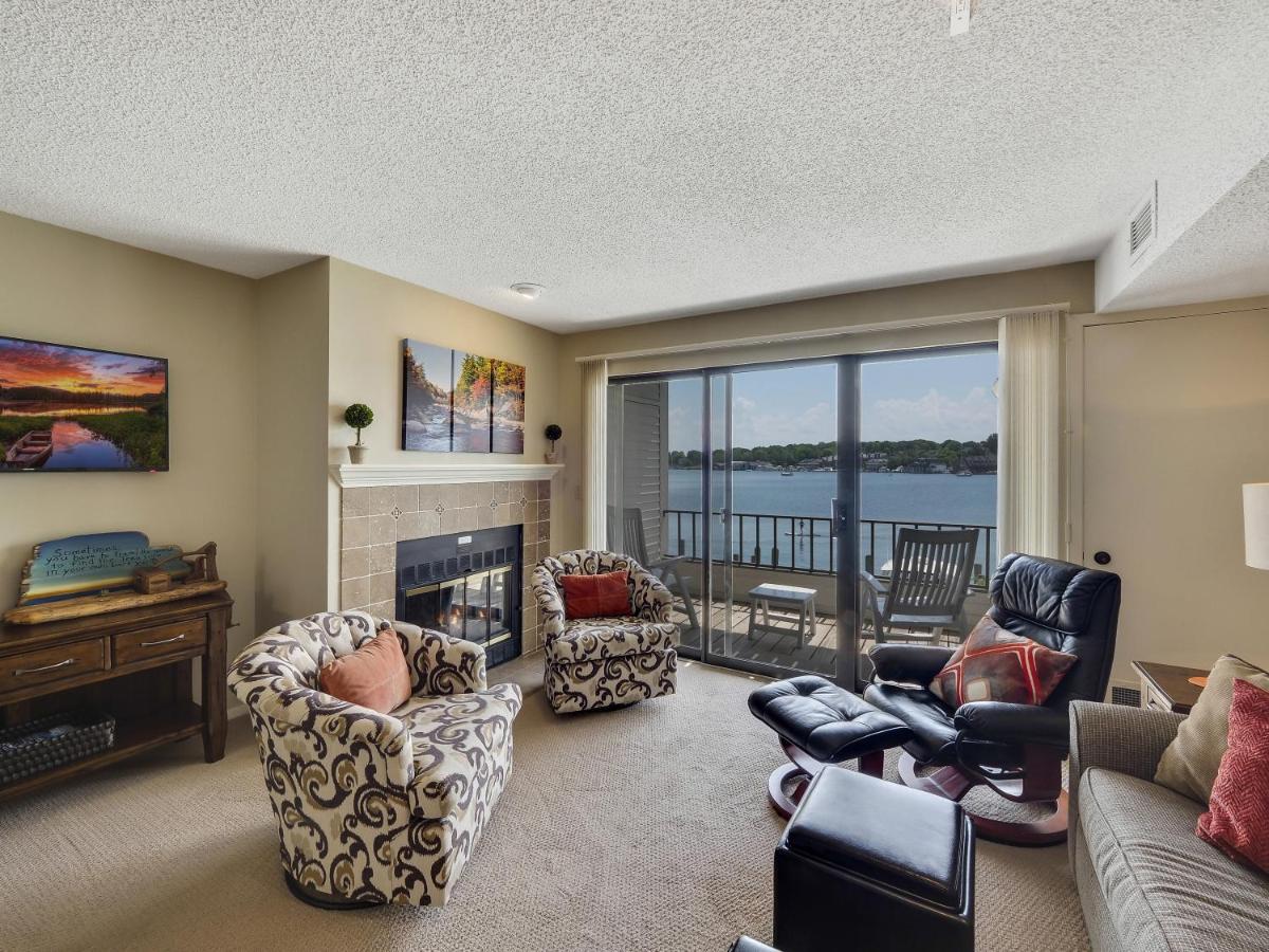228 Edgewater Inn Charlevoix Εξωτερικό φωτογραφία