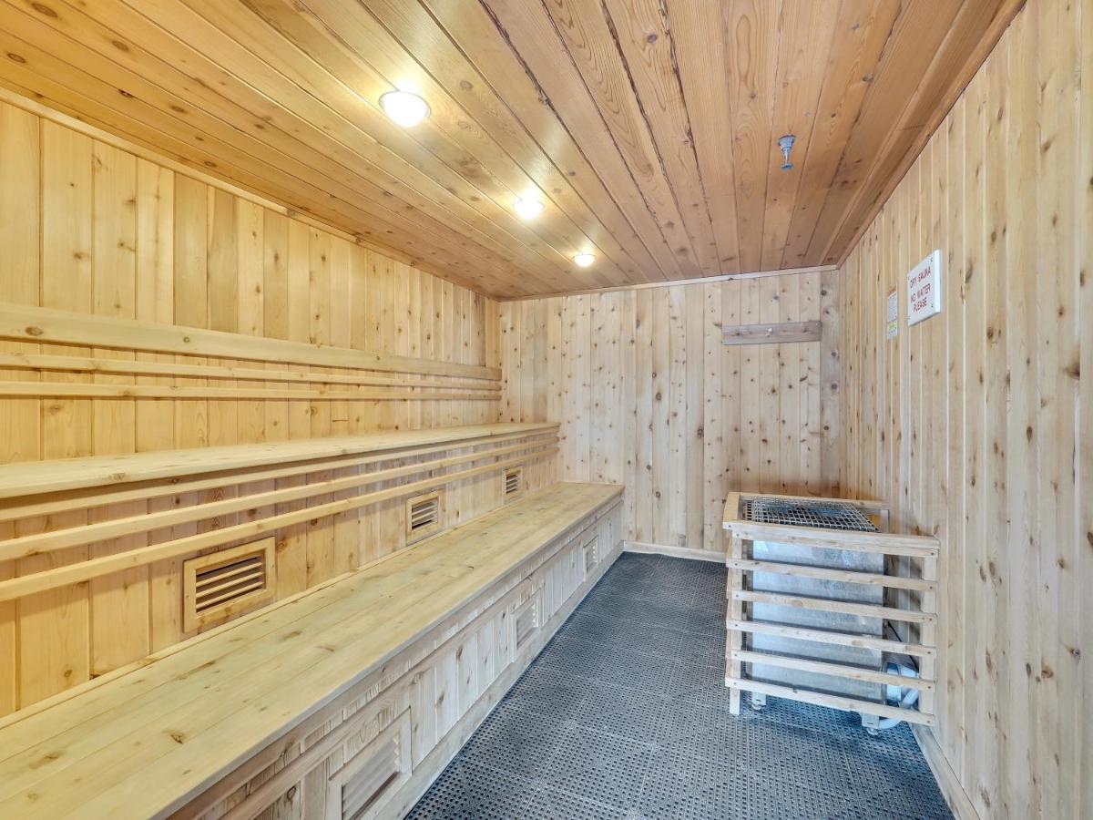 228 Edgewater Inn Charlevoix Εξωτερικό φωτογραφία